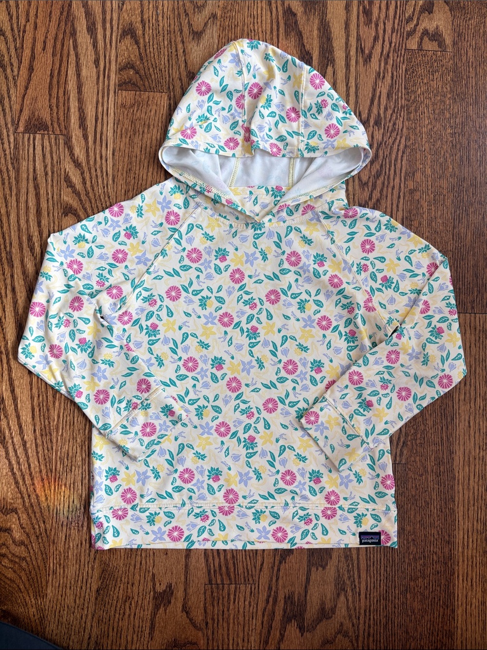 Girls’ floral Patagonia Capilene Cool Daily Hoody, size 5T. Excellent condition
